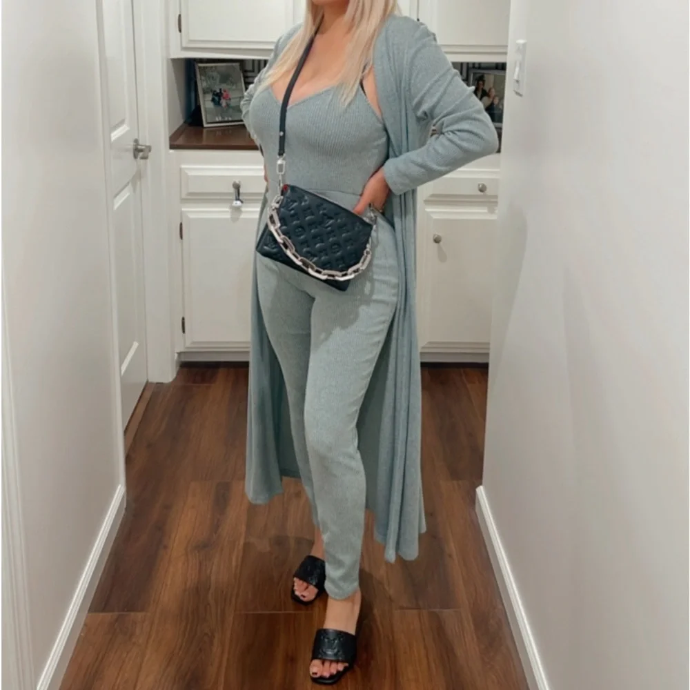 Comfy two piece set - Picture 4 of 4